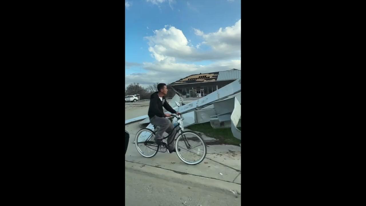 DFW Tornado Aftermath: Grapevine Residents Heed Siren Warnings